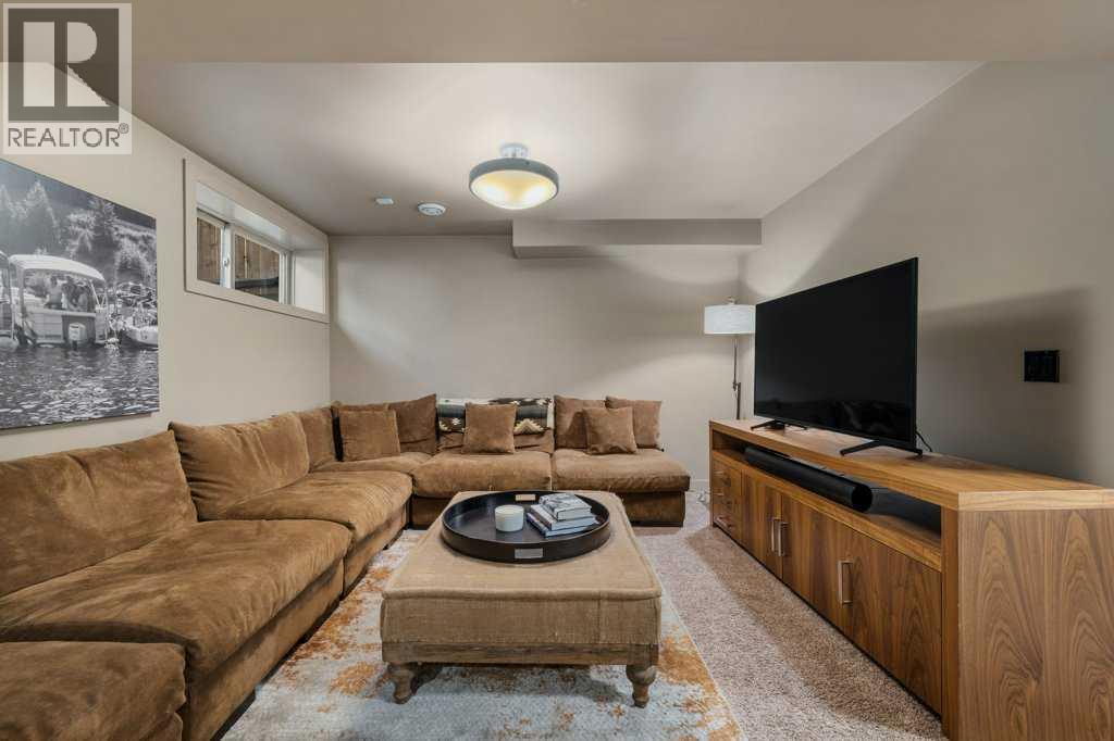 Single Family House for Sale in    Street SW Killarney/Glengarry Calgary 