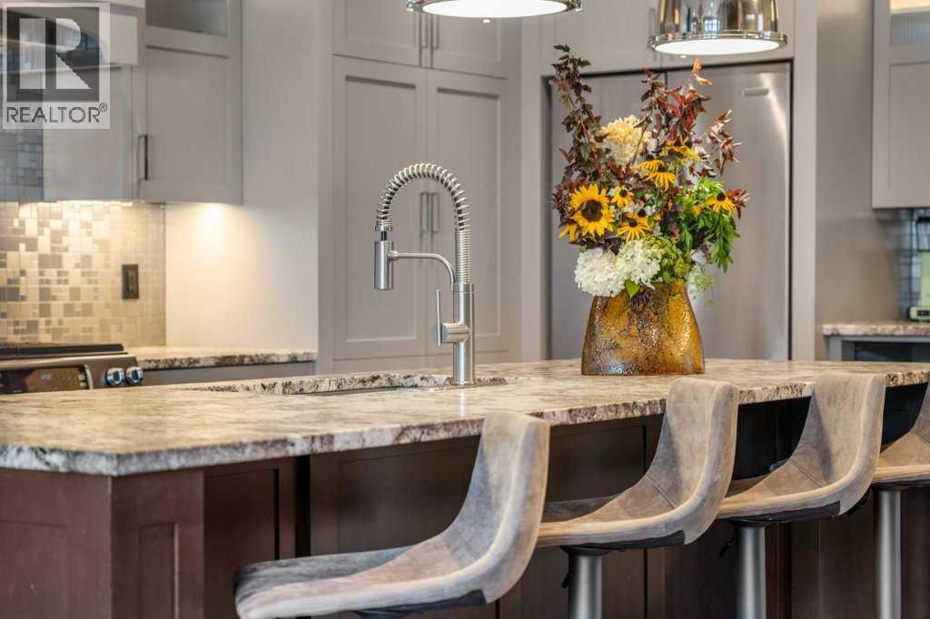 Single Family House for Sale in    Street SW Killarney/Glengarry Calgary 