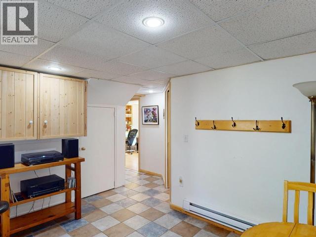 6954 HAMMOND STREET, Powell River