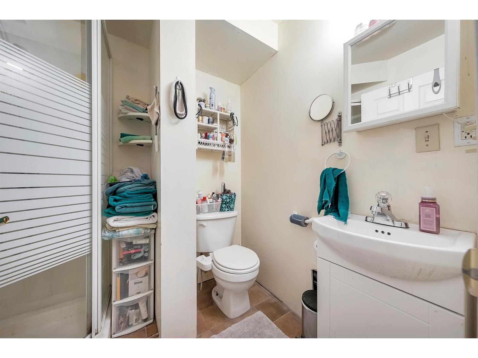 11253 GLENBROOK, Delta