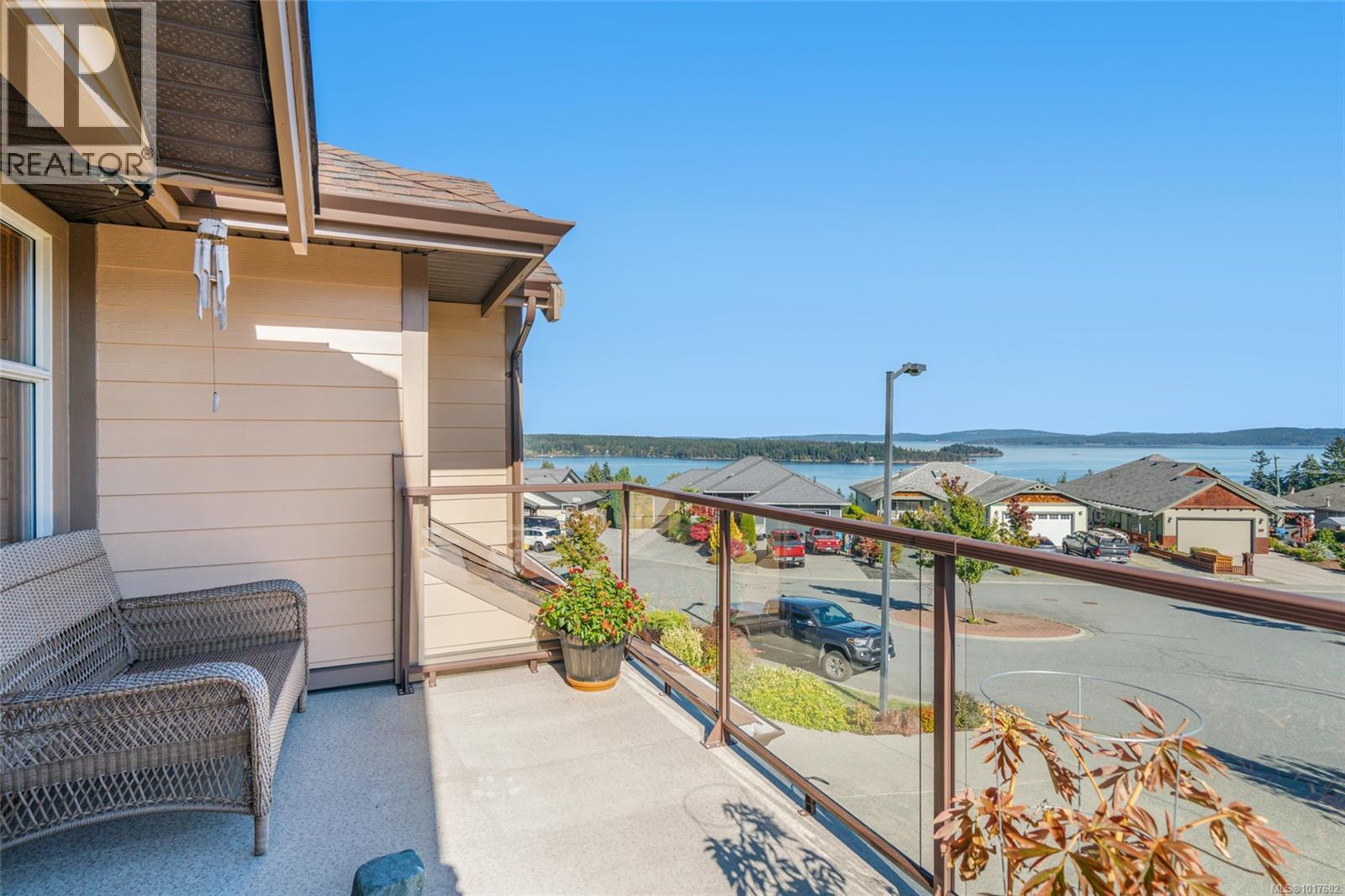 526 Douglas Pl, Ladysmith