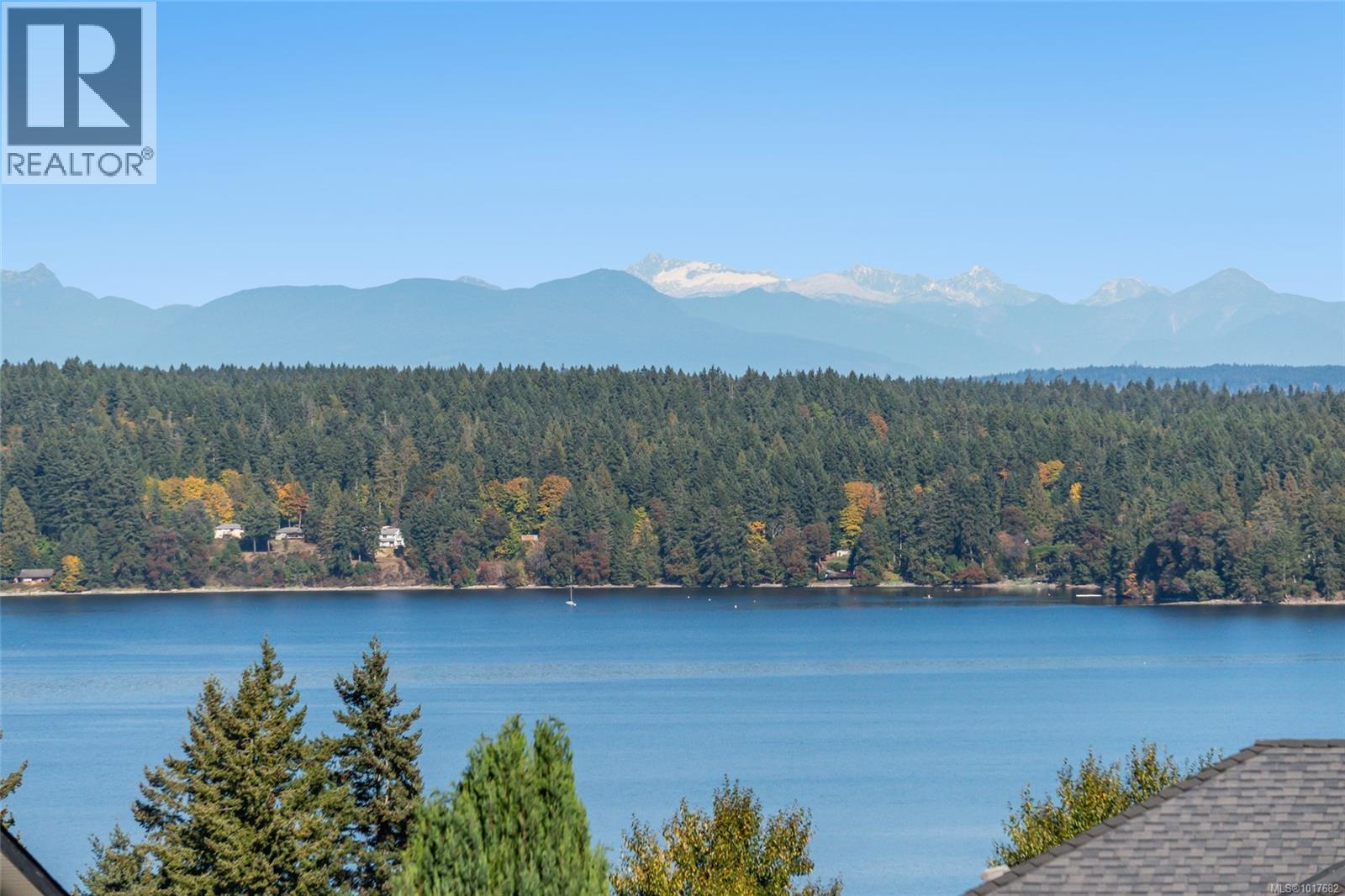 526 Douglas Pl, Ladysmith