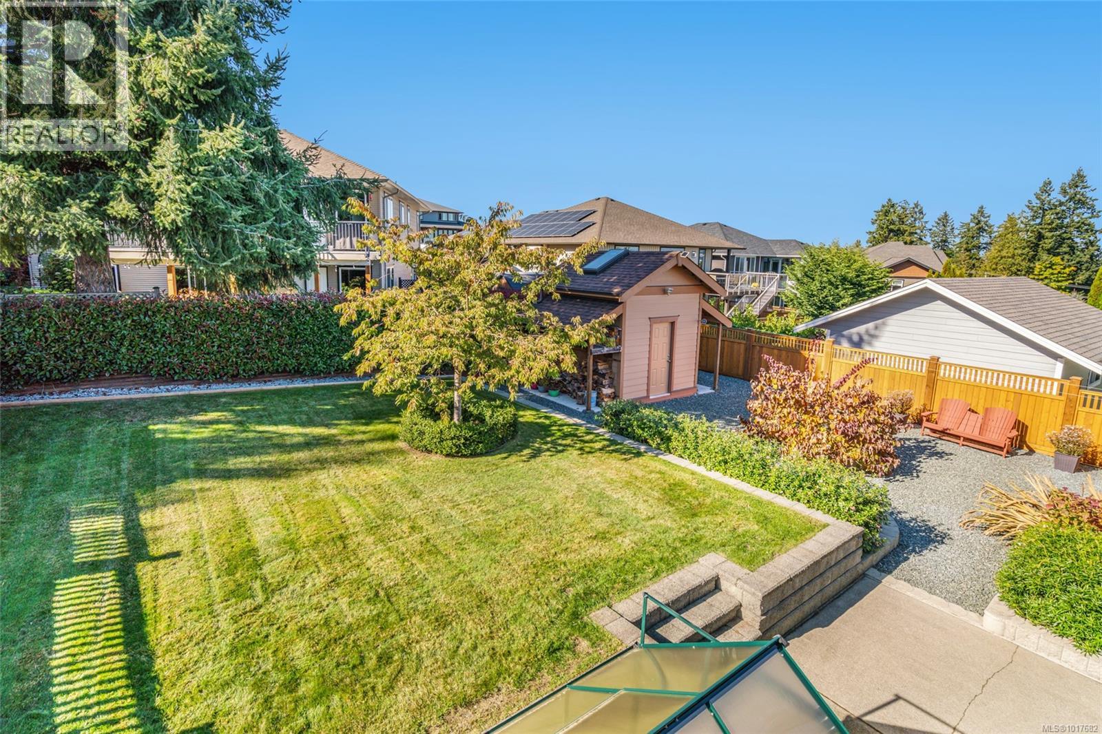 526 Douglas Pl, Ladysmith