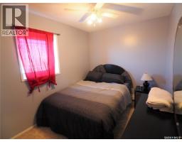 Bedroom - Pt Sw-15-28-23w3, Kindersley Rm No  290, SK S0L1S0 Photo 17