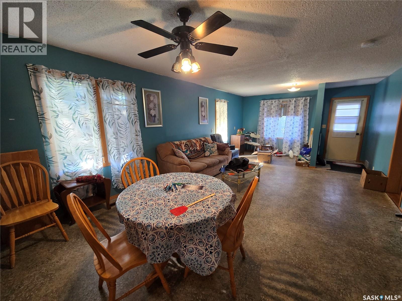 Single Family House Bungalow for Sale in  th AVENUE NE Swift Current 