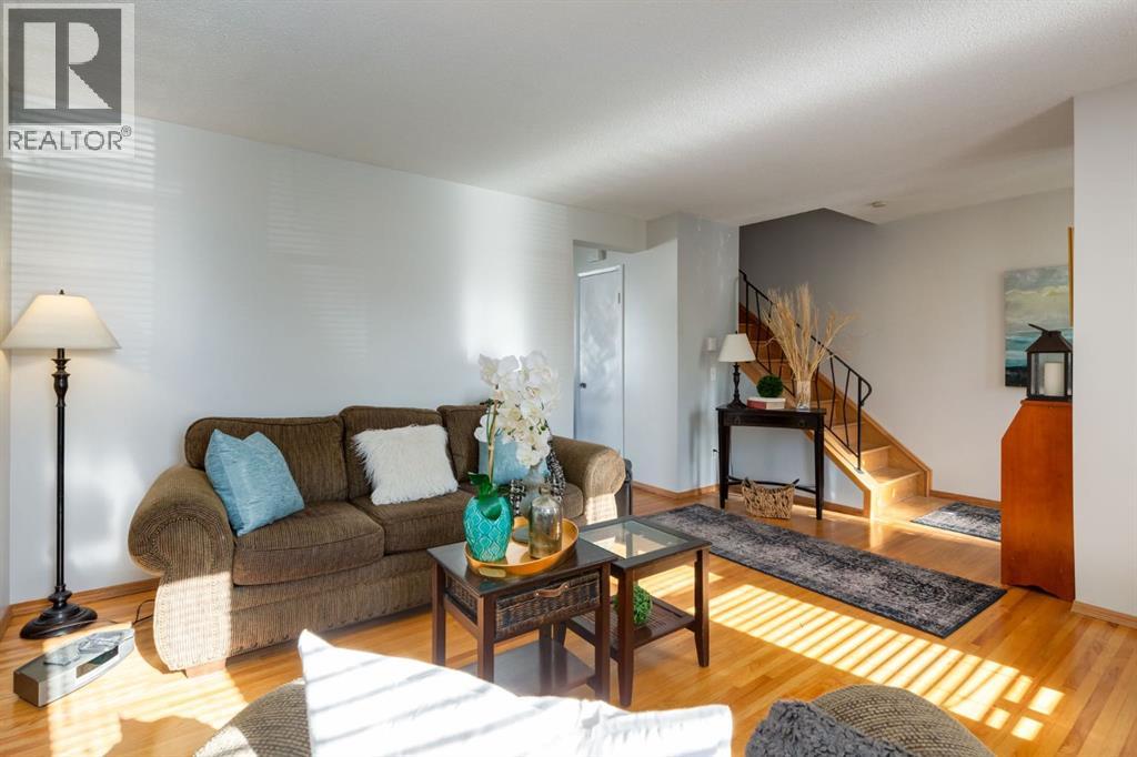 Single Family House for Sale in  Allandale Close SE Acadia Calgary 