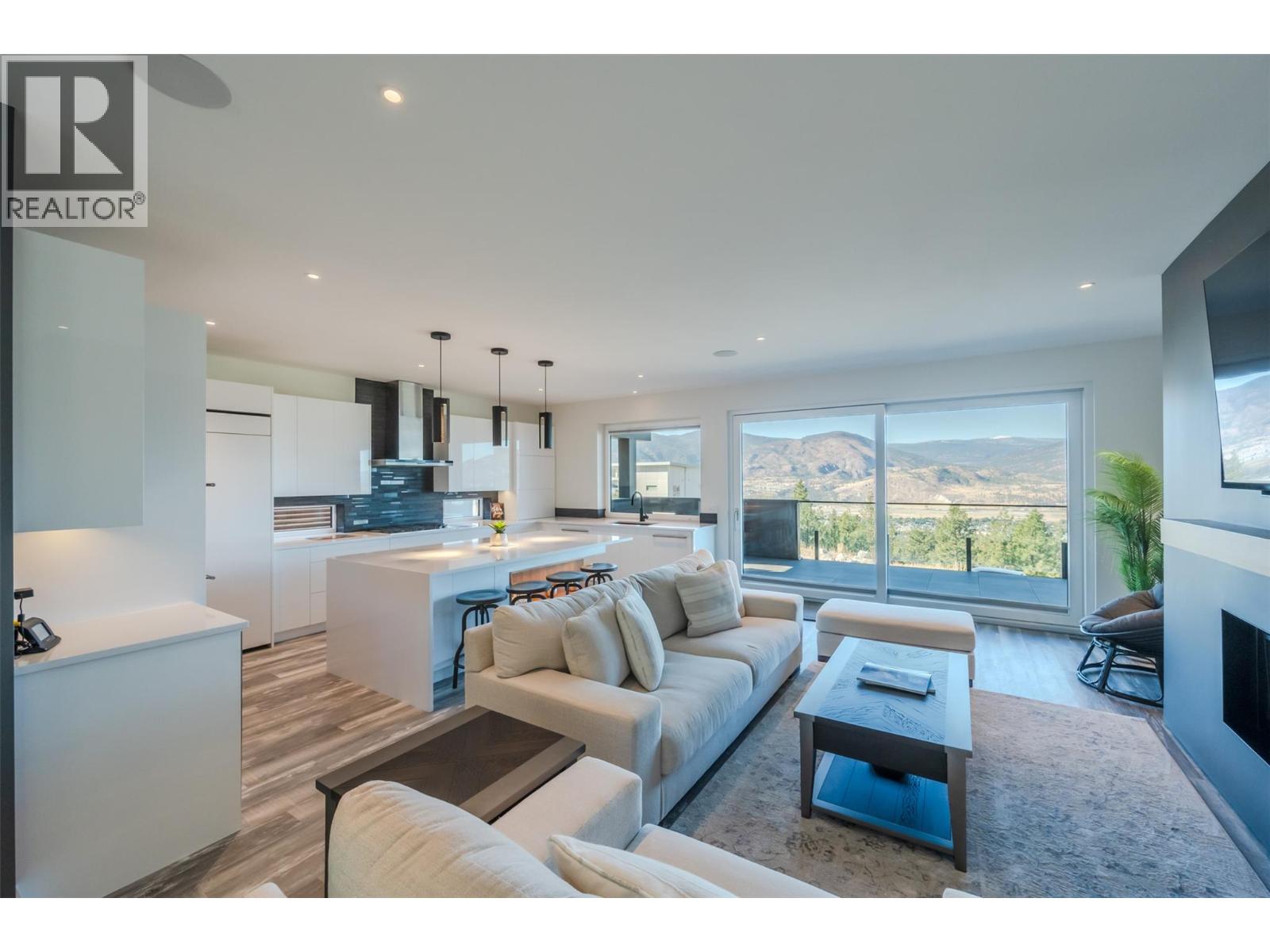 2776 Hawthorn Drive, Penticton