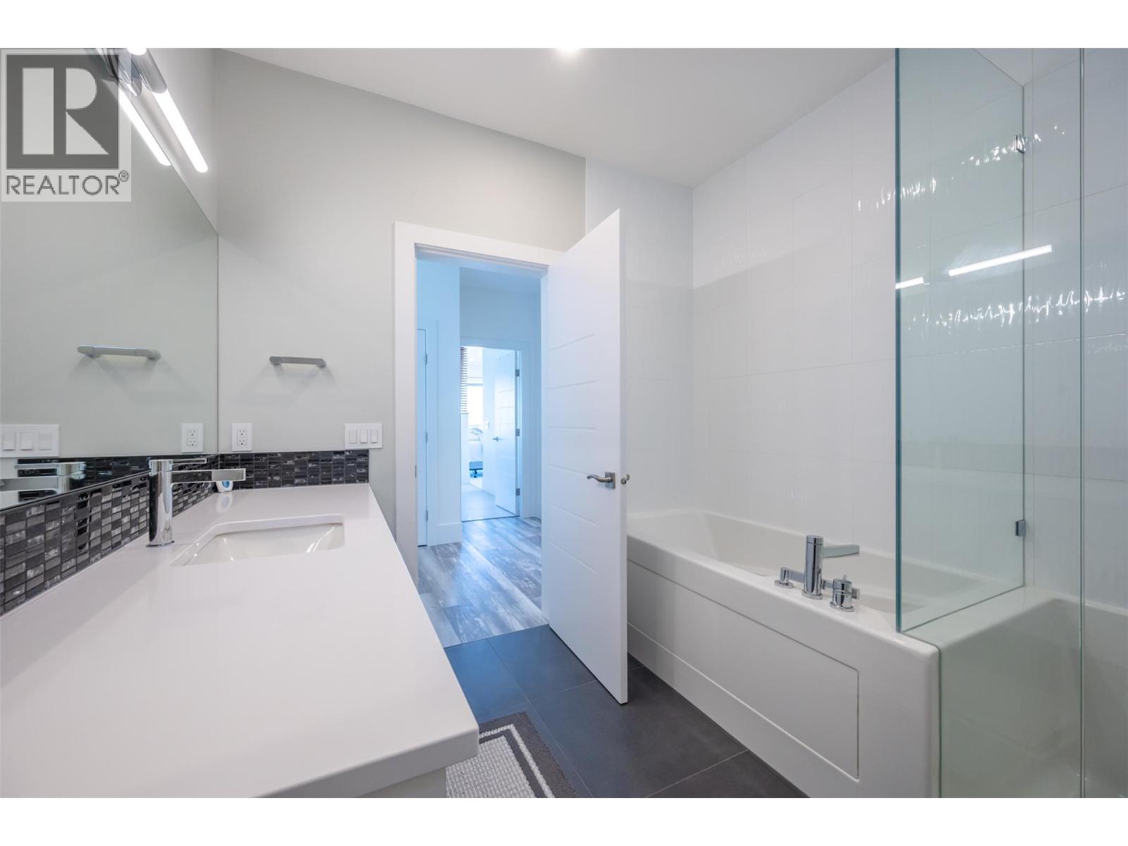  2776 Hawthorn Drive, Penticton