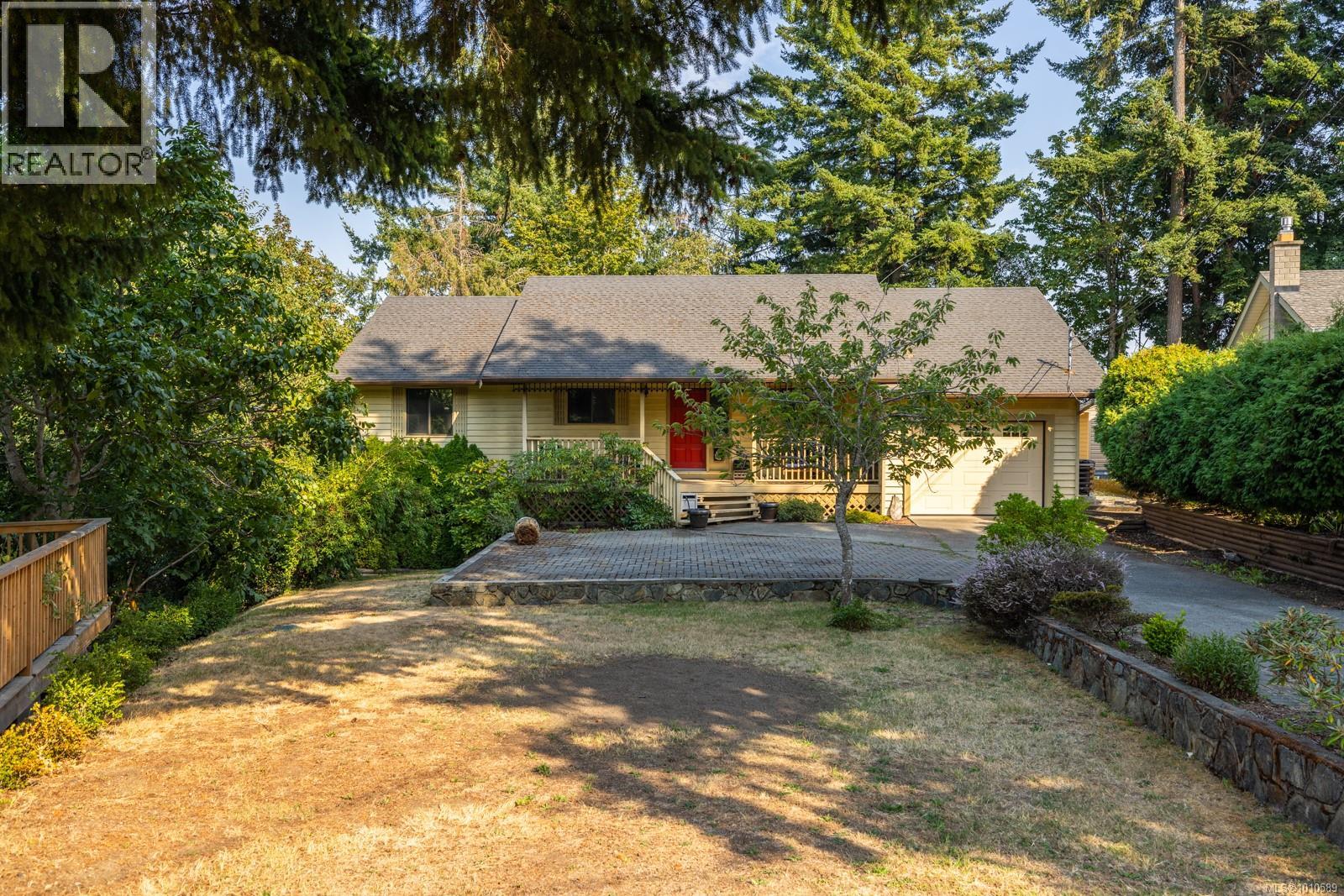 3361 St. Troy Pl, Colwood