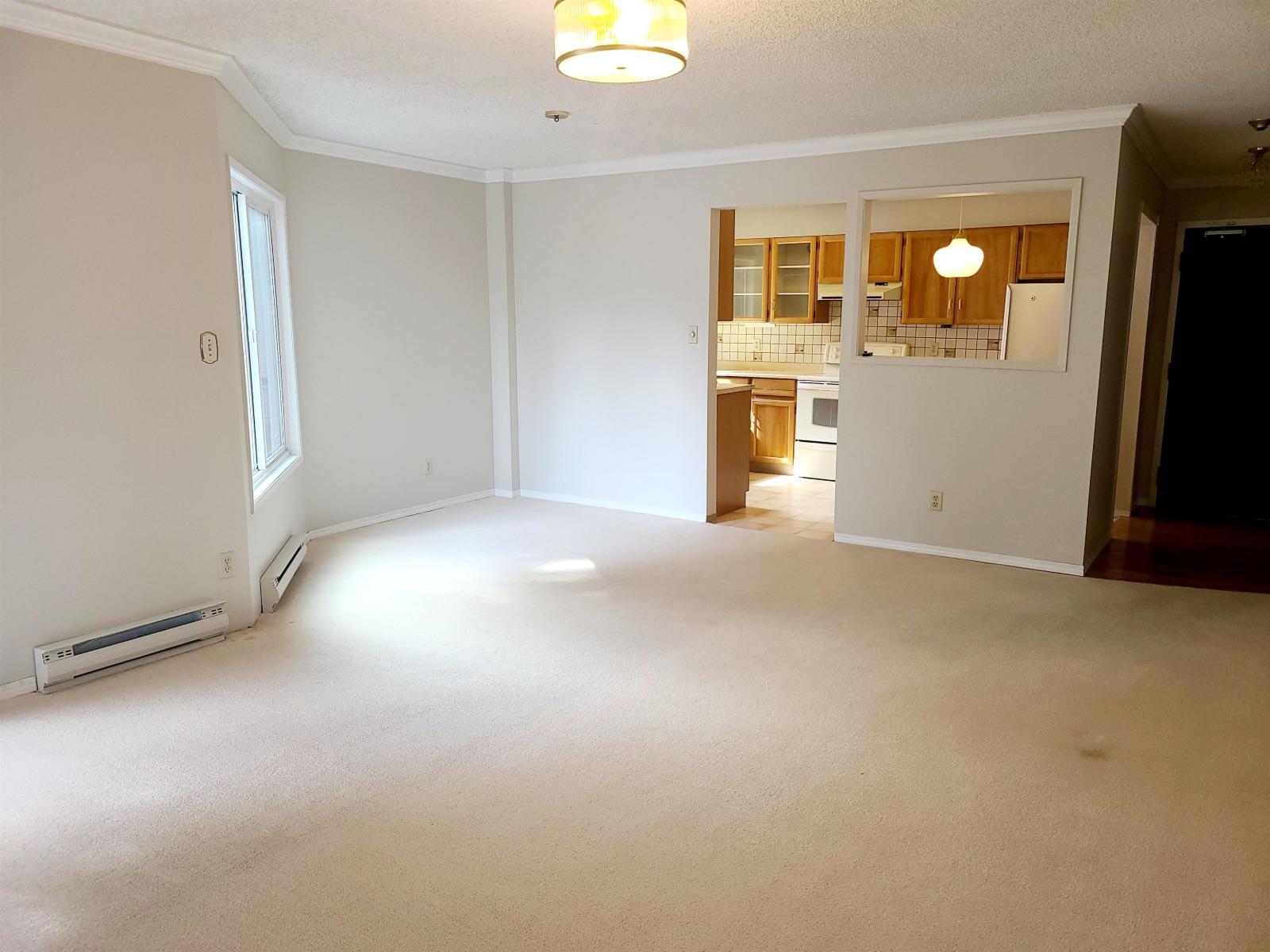 111 1521 BLACKWOOD STREET, White Rock