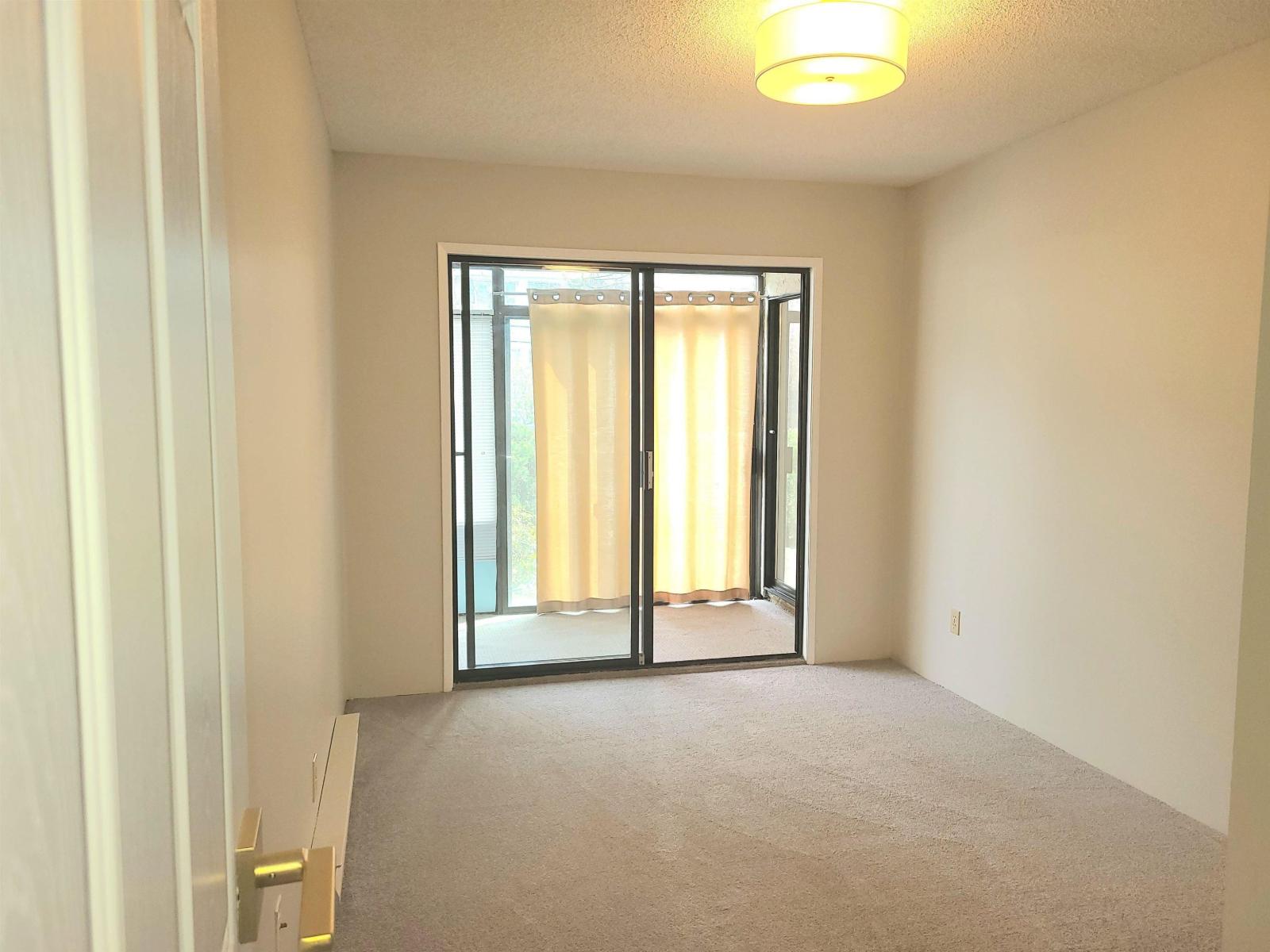 111 1521 BLACKWOOD STREET, White Rock