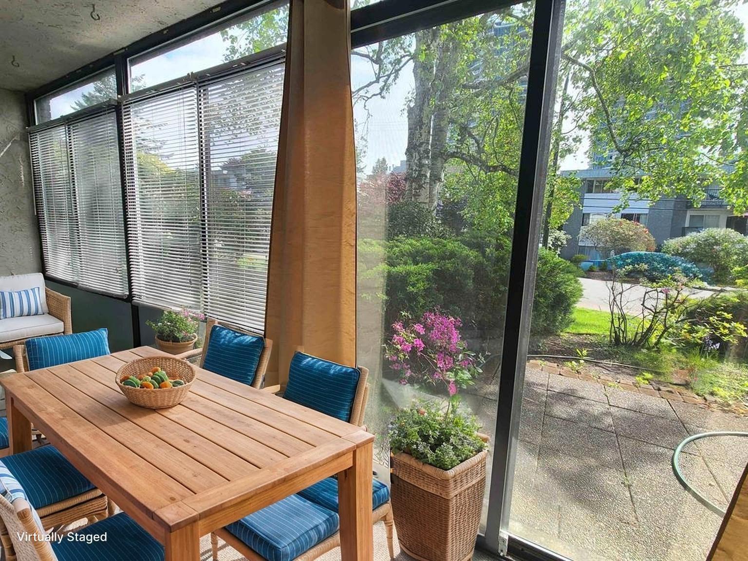 111 1521 BLACKWOOD STREET, White Rock