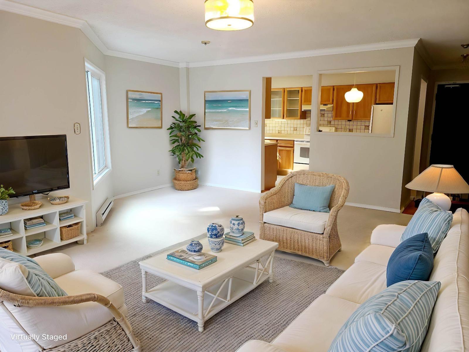 111 1521 BLACKWOOD STREET, White Rock