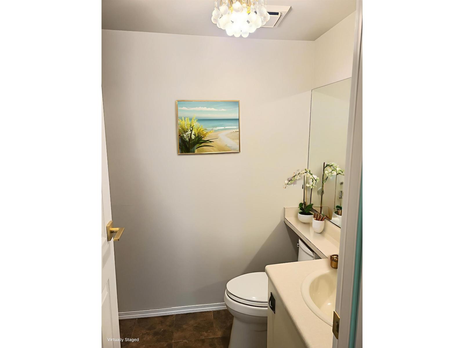 111 1521 BLACKWOOD STREET, White Rock