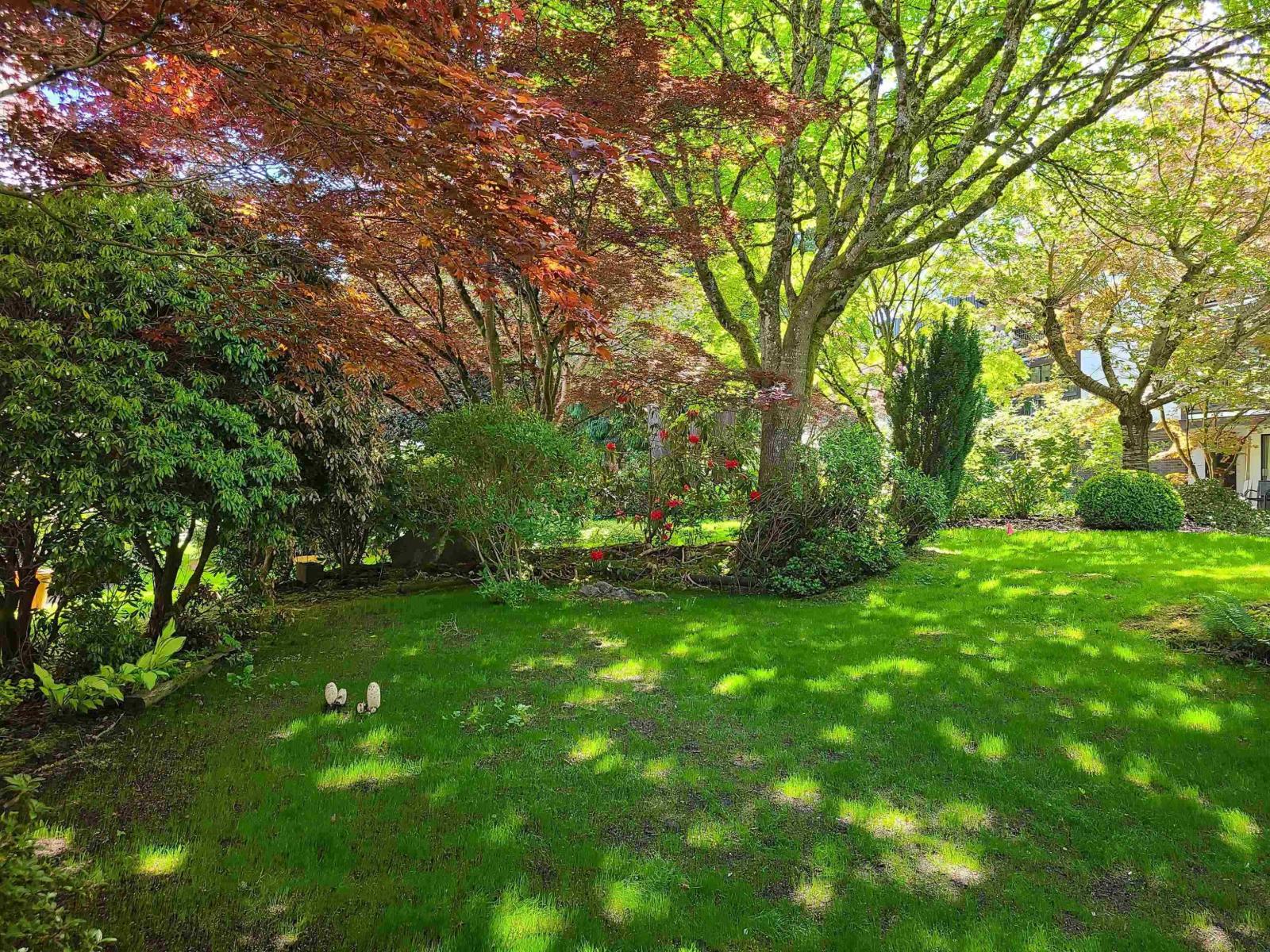 111 1521 BLACKWOOD STREET, White Rock