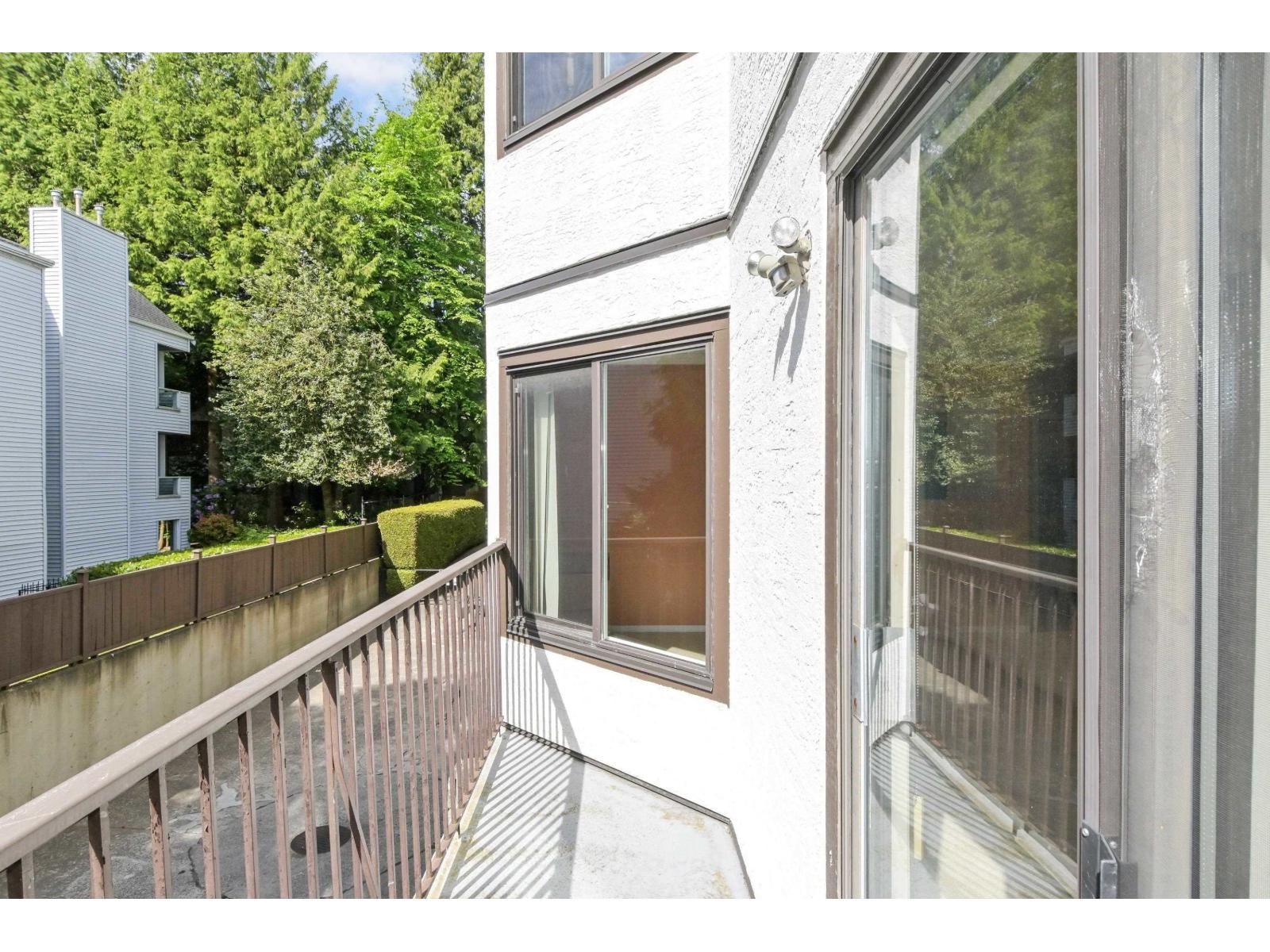 111 1521 BLACKWOOD STREET, White Rock