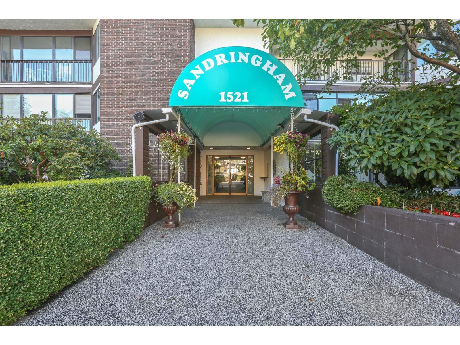 111 1521 BLACKWOOD STREET, White Rock