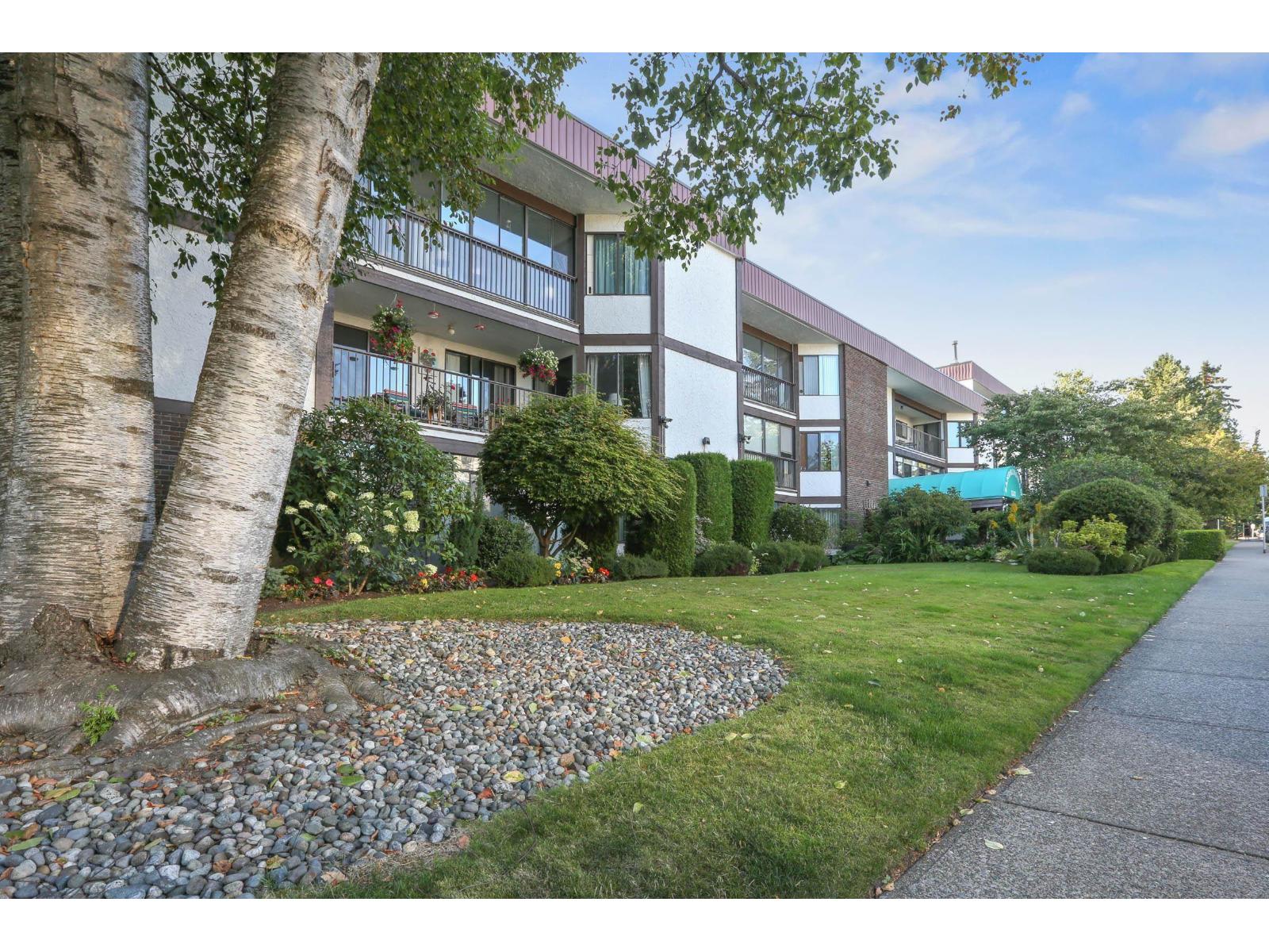 111 1521 BLACKWOOD STREET, White Rock