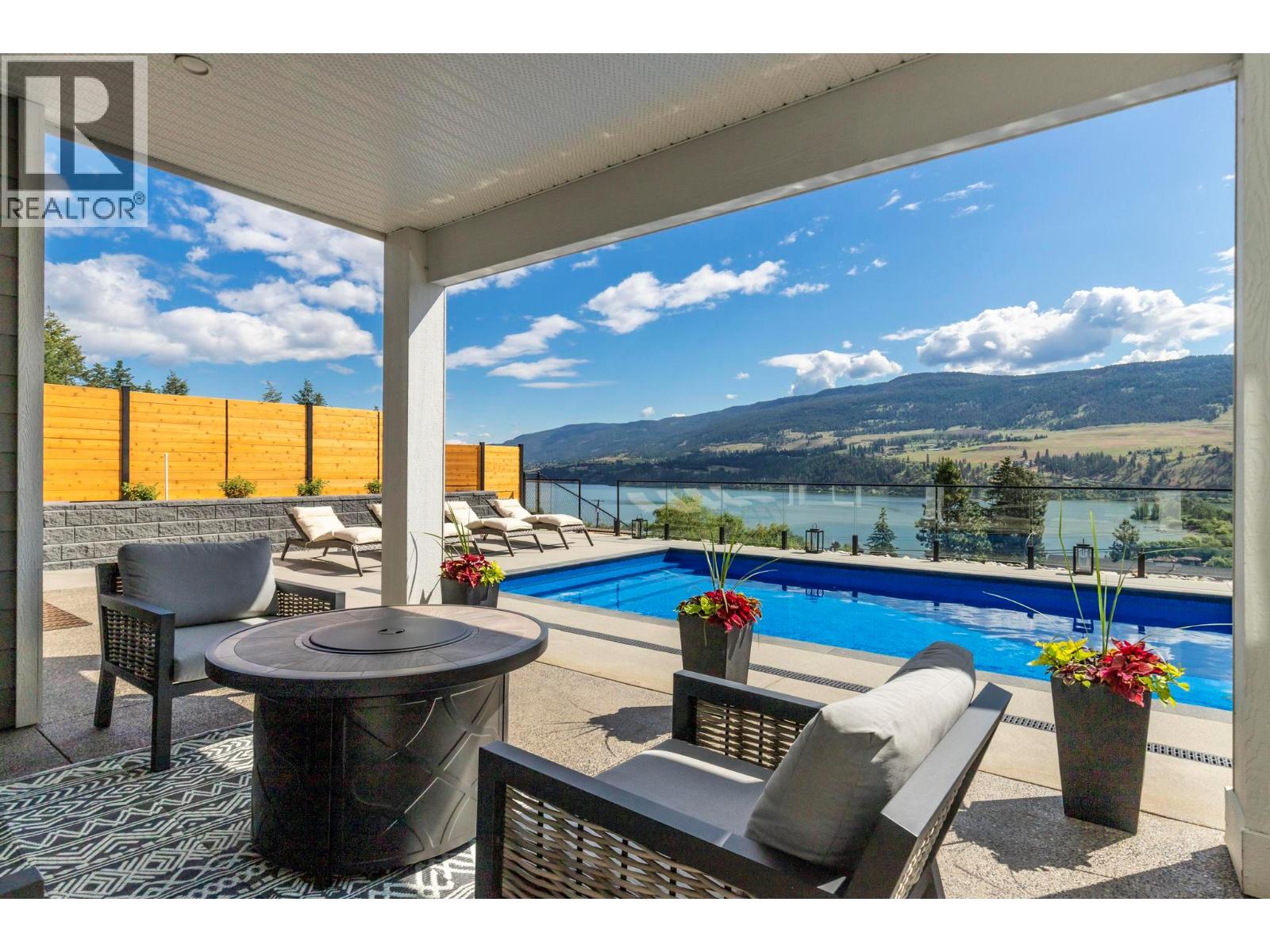  11582 Middleton Road South, Lake Country