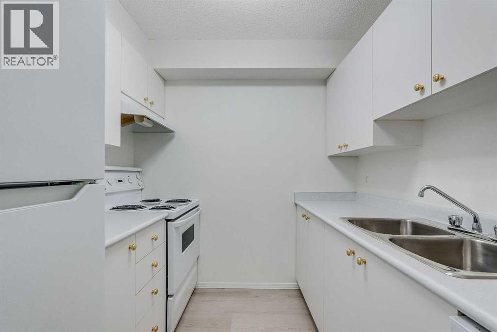 Single Family House for Sale in   Somervale Court SW Somerset Calgary 