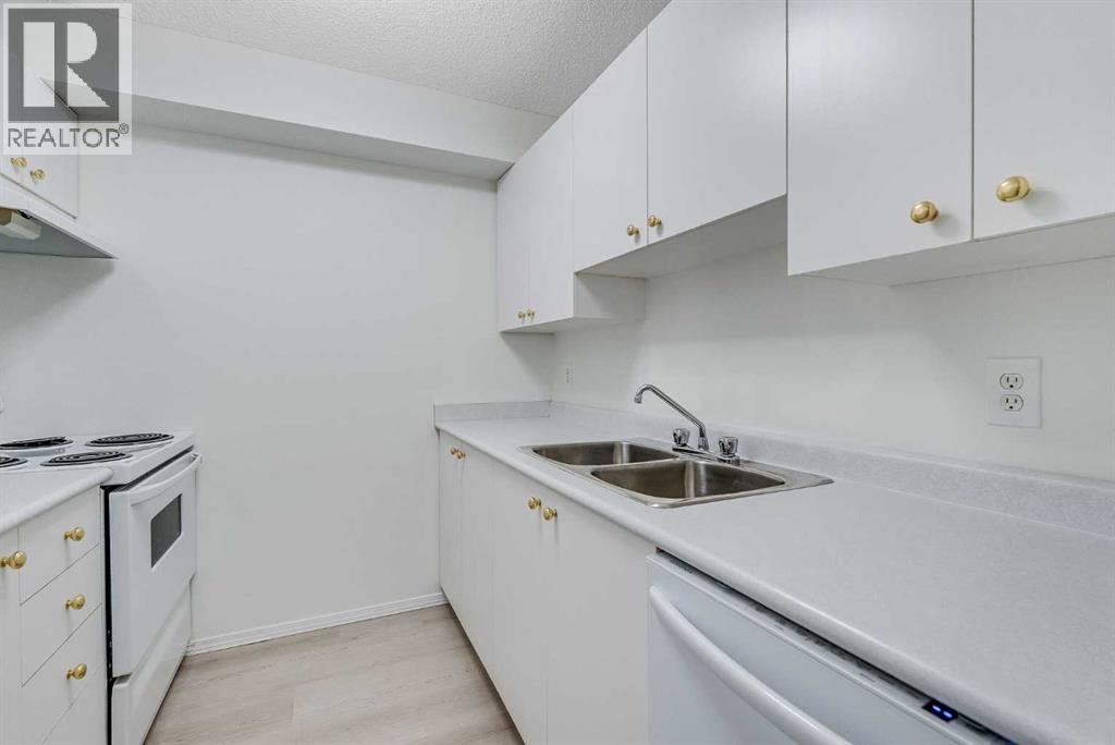 Single Family House for Sale in   Somervale Court SW Somerset Calgary 