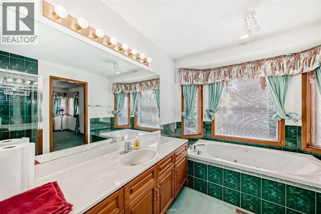 Single Family House for Sale in  Mckenzie Lake Way SE McKenzie Lake Calgary 