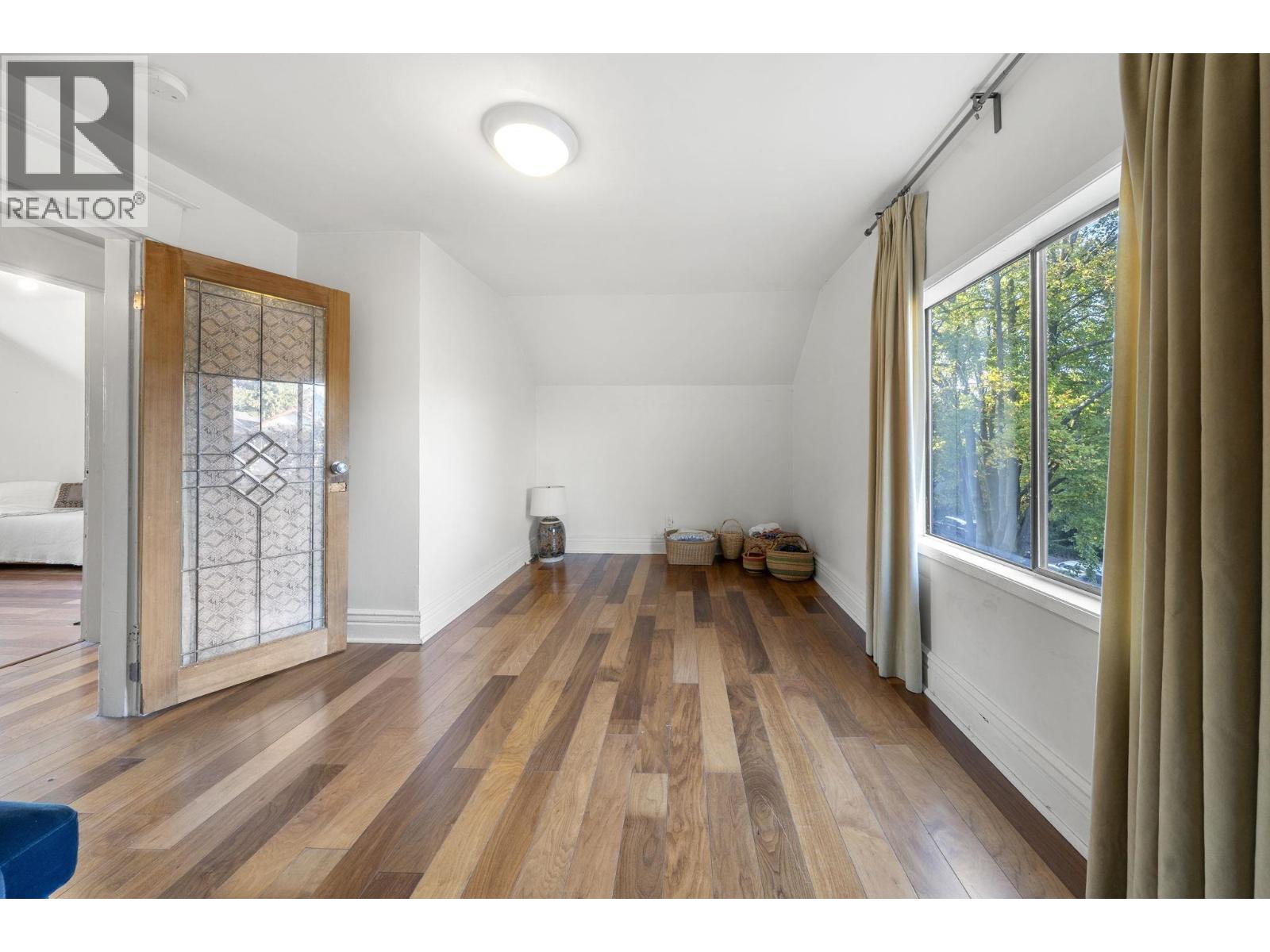 858 UNION STREET, Vancouver