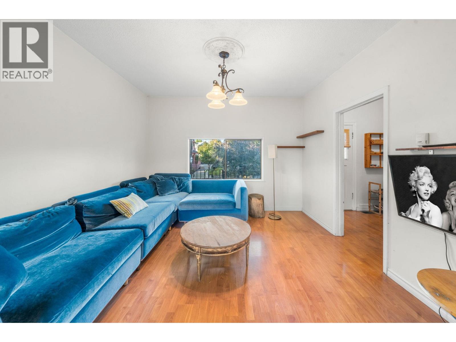 858 UNION STREET, Vancouver