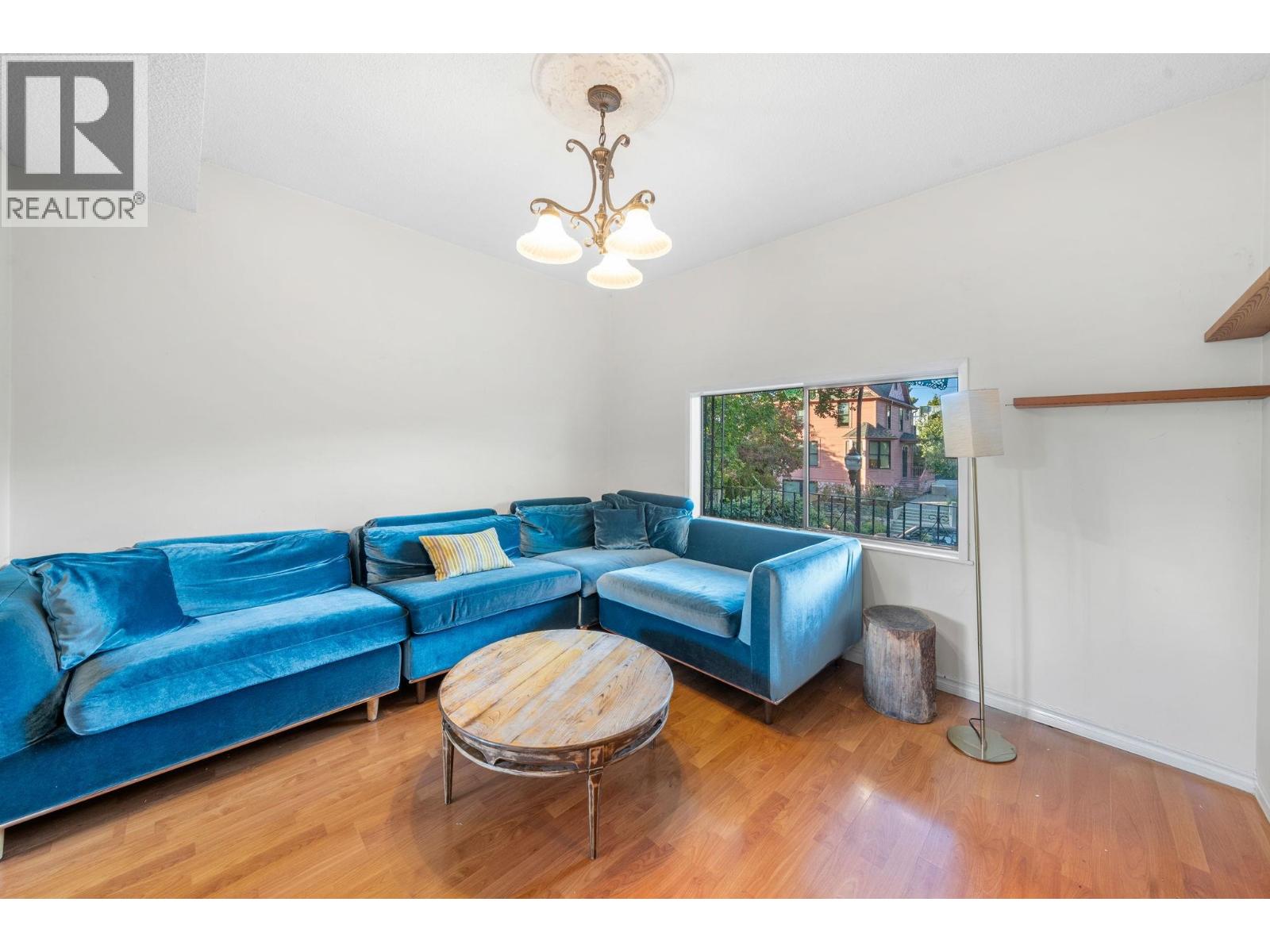 858 UNION STREET, Vancouver