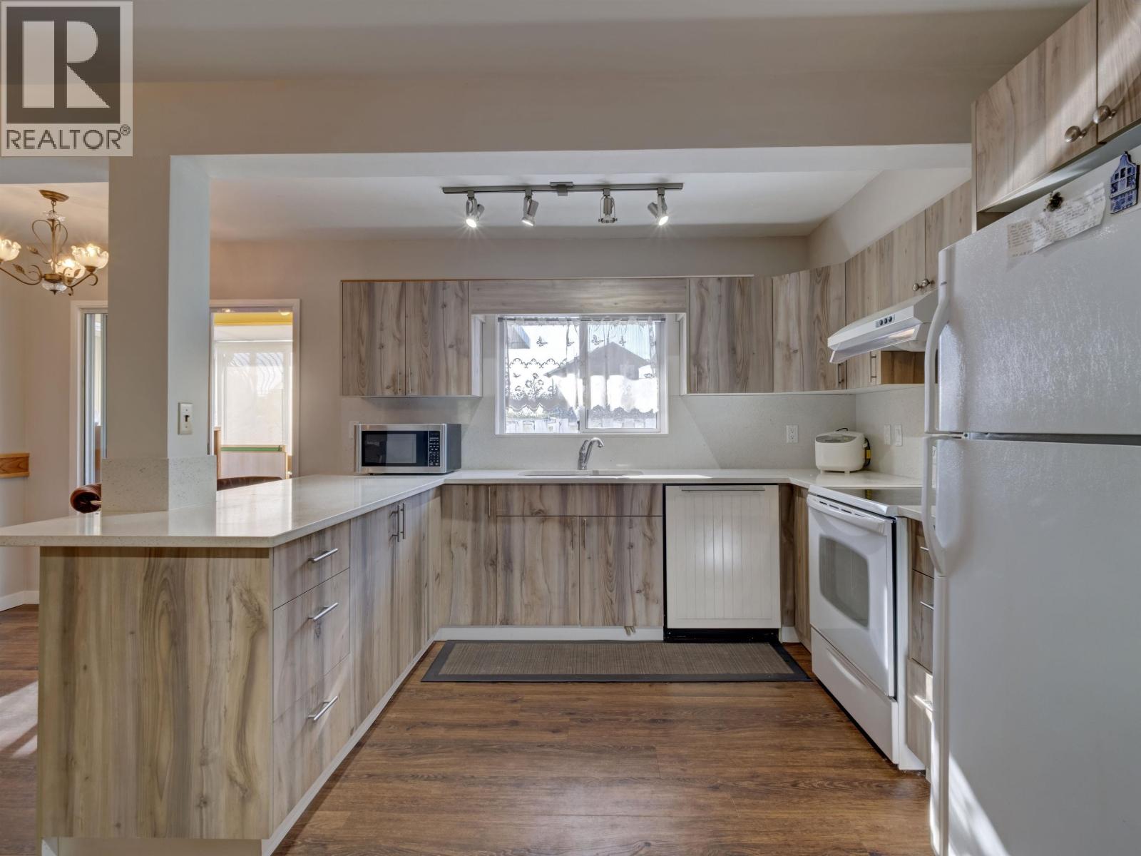 4657 WHITAKER ROAD, Sechelt