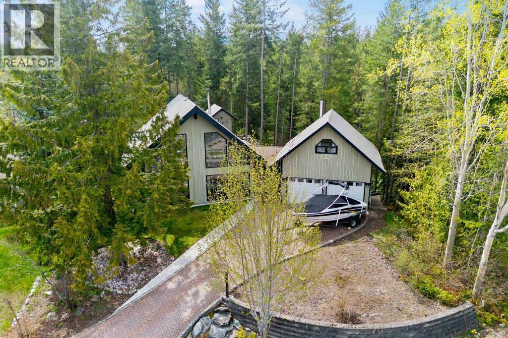 28 2592 Alpen Paradies Road, Blind Bay