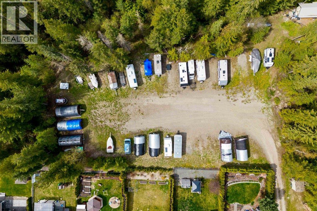 28 2592 Alpen Paradies Road, Blind Bay