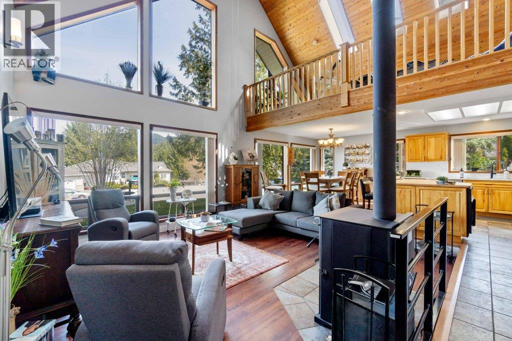 28 2592 Alpen Paradies Road, Blind Bay