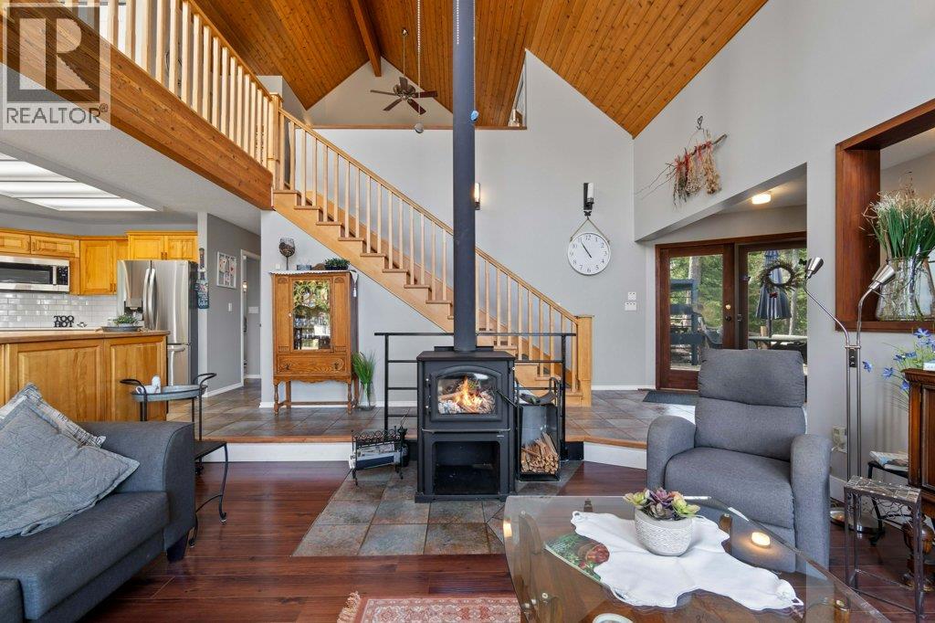28 2592 Alpen Paradies Road, Blind Bay