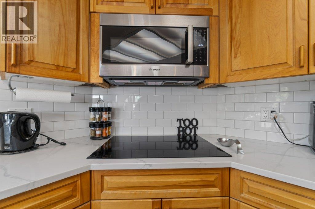 28 2592 Alpen Paradies Road, Blind Bay