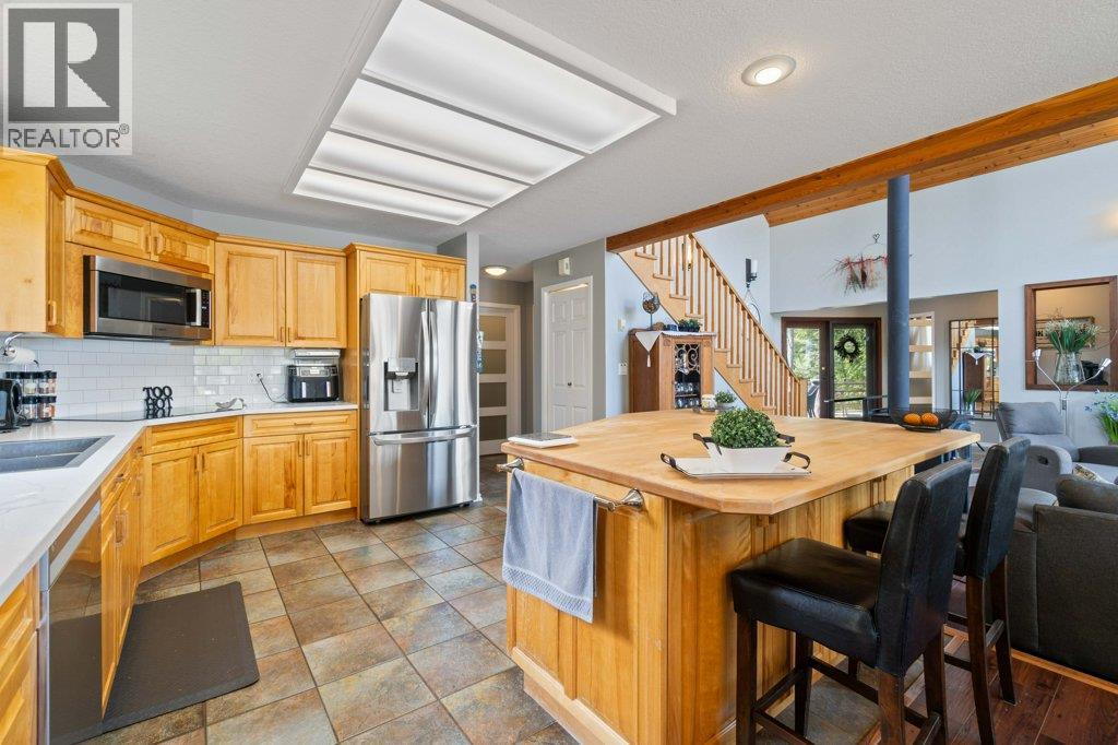 28 2592 Alpen Paradies Road, Blind Bay