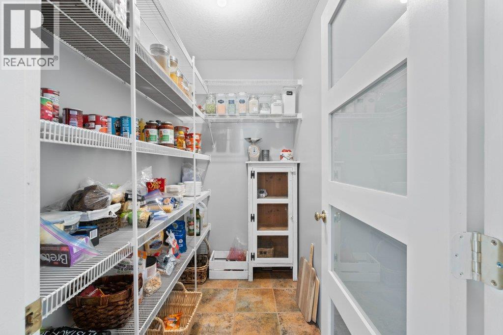 28 2592 Alpen Paradies Road, Blind Bay