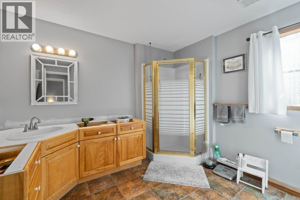 28 2592 Alpen Paradies Road, Blind Bay