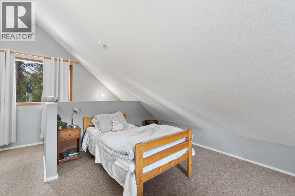 28 2592 Alpen Paradies Road, Blind Bay