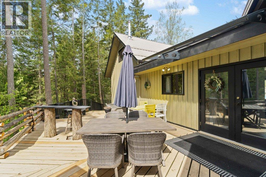 28 2592 Alpen Paradies Road, Blind Bay