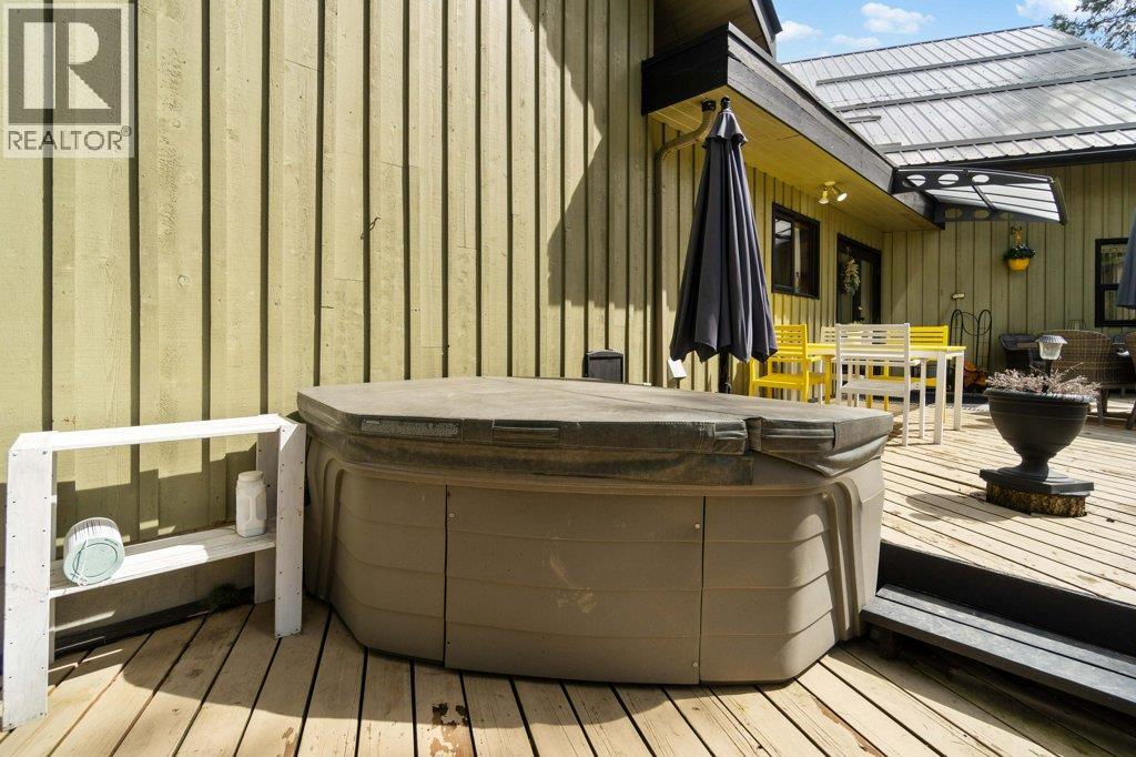 28 2592 Alpen Paradies Road, Blind Bay