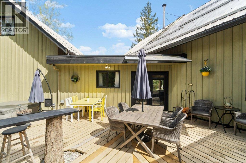 28 2592 Alpen Paradies Road, Blind Bay
