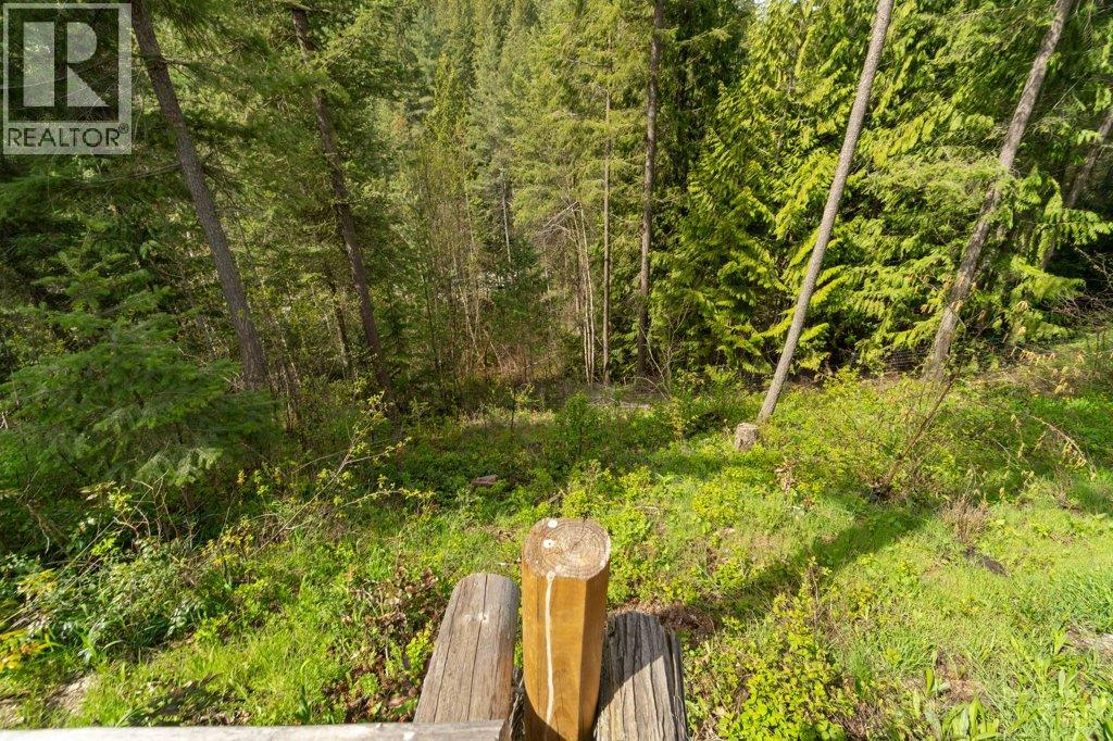28 2592 Alpen Paradies Road, Blind Bay