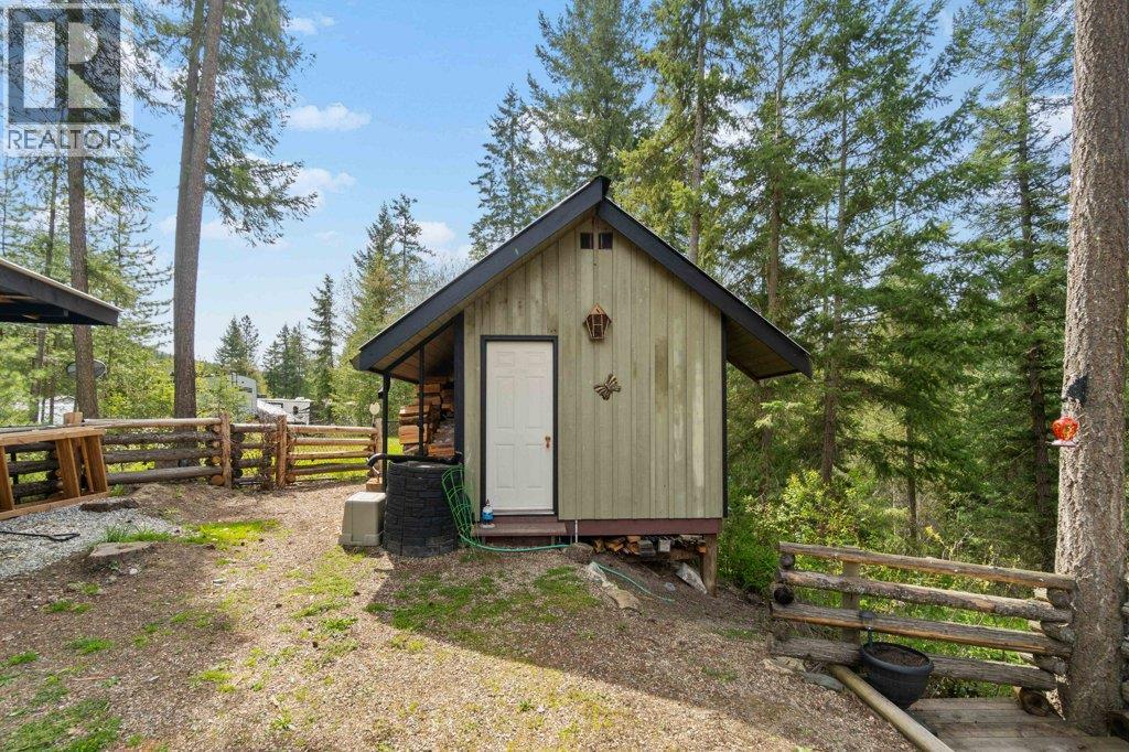 28 2592 Alpen Paradies Road, Blind Bay