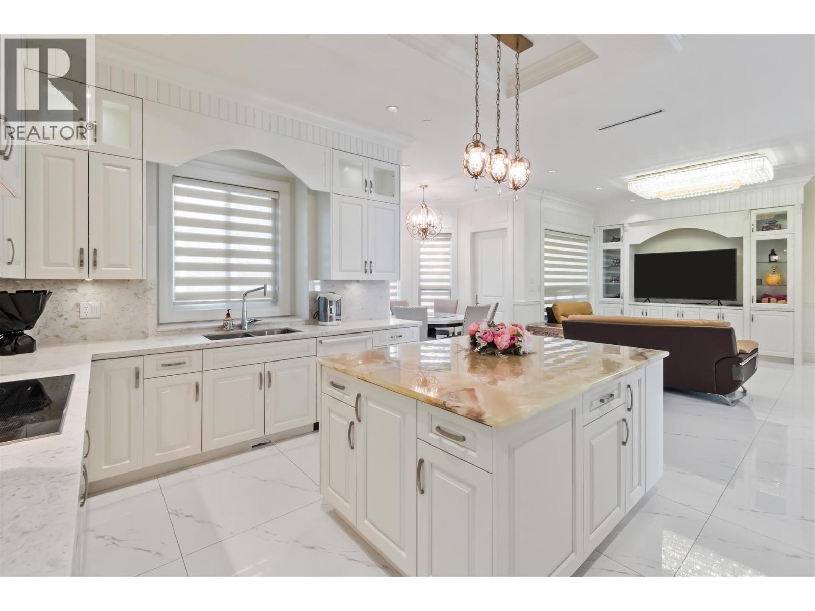 8371 MOWBRAY Road, Richmond