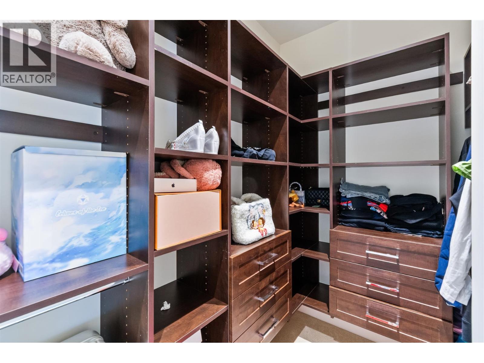 8371 MOWBRAY Road, Richmond