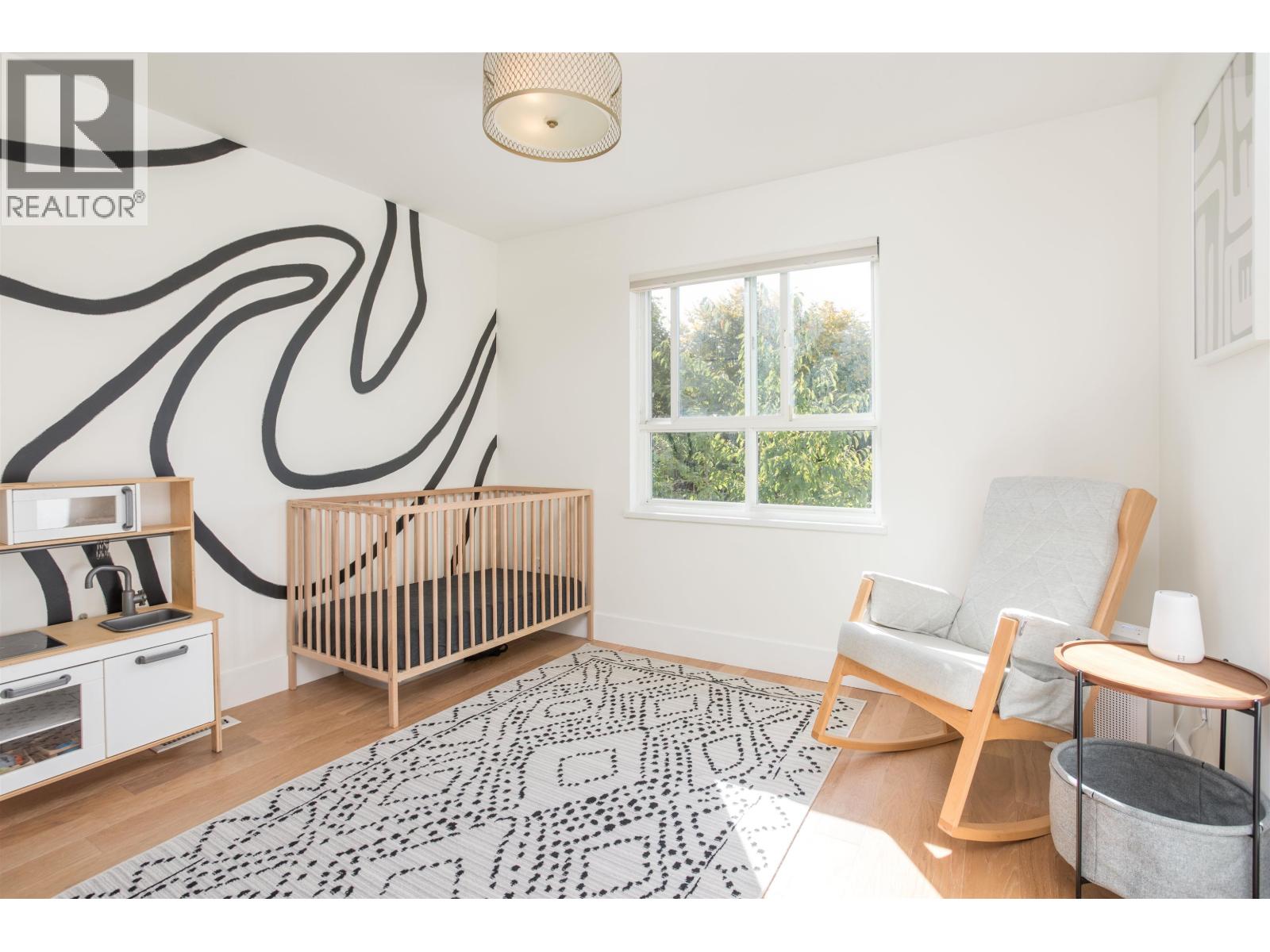 183 STAR CRESCENT, New Westminster