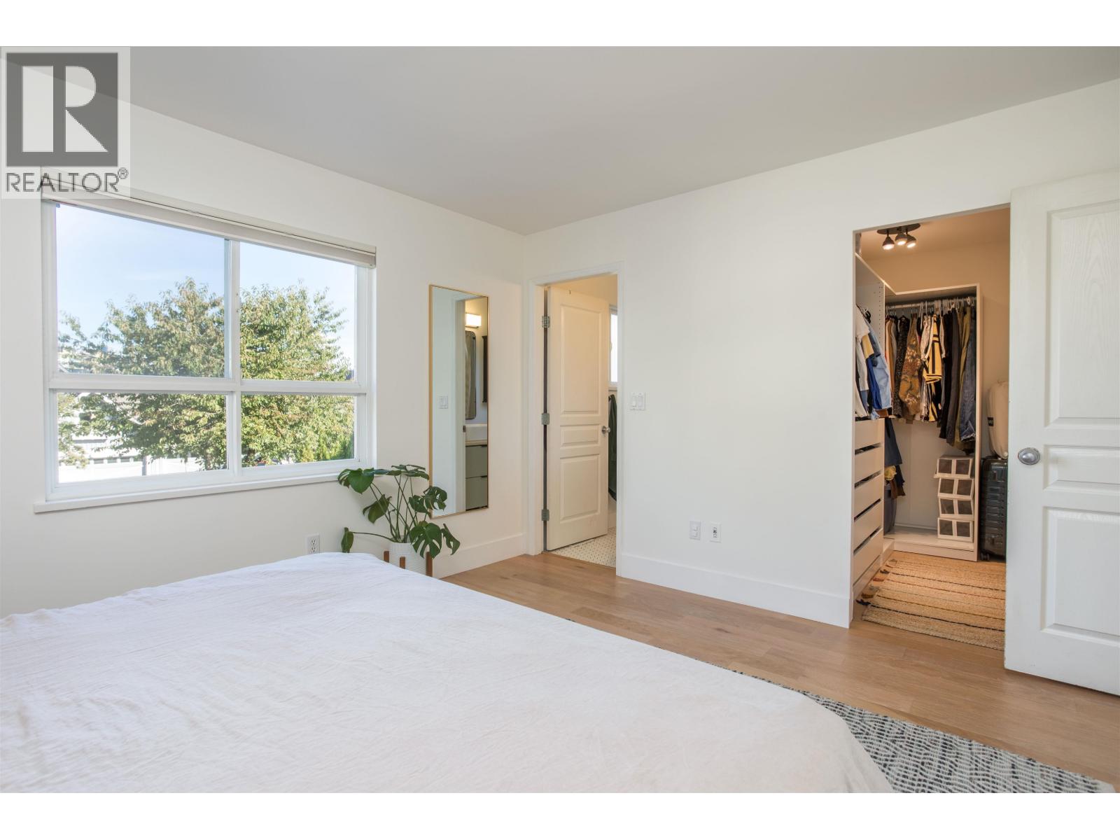 183 STAR CRESCENT, New Westminster