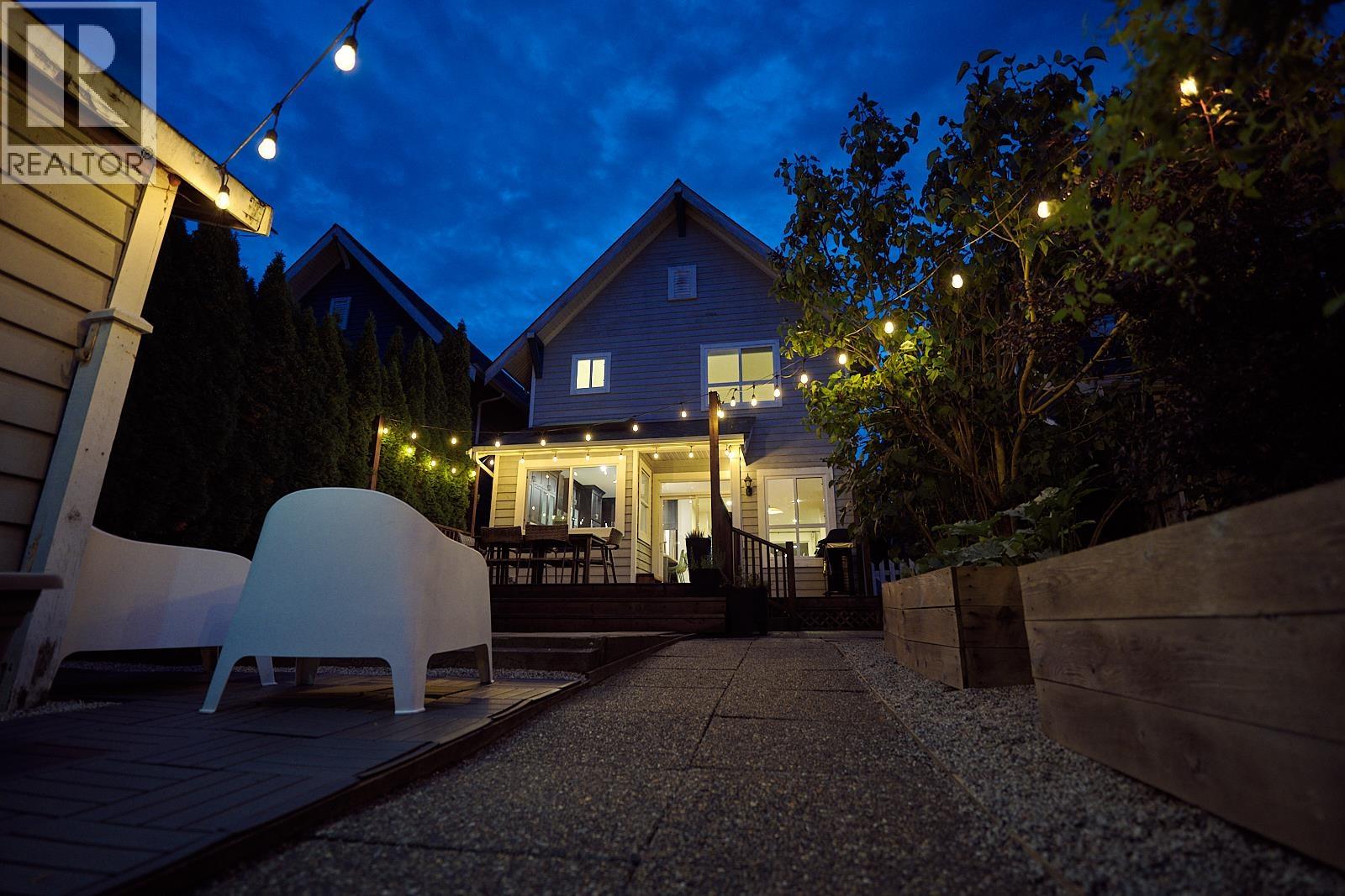 183 STAR CRESCENT, New Westminster