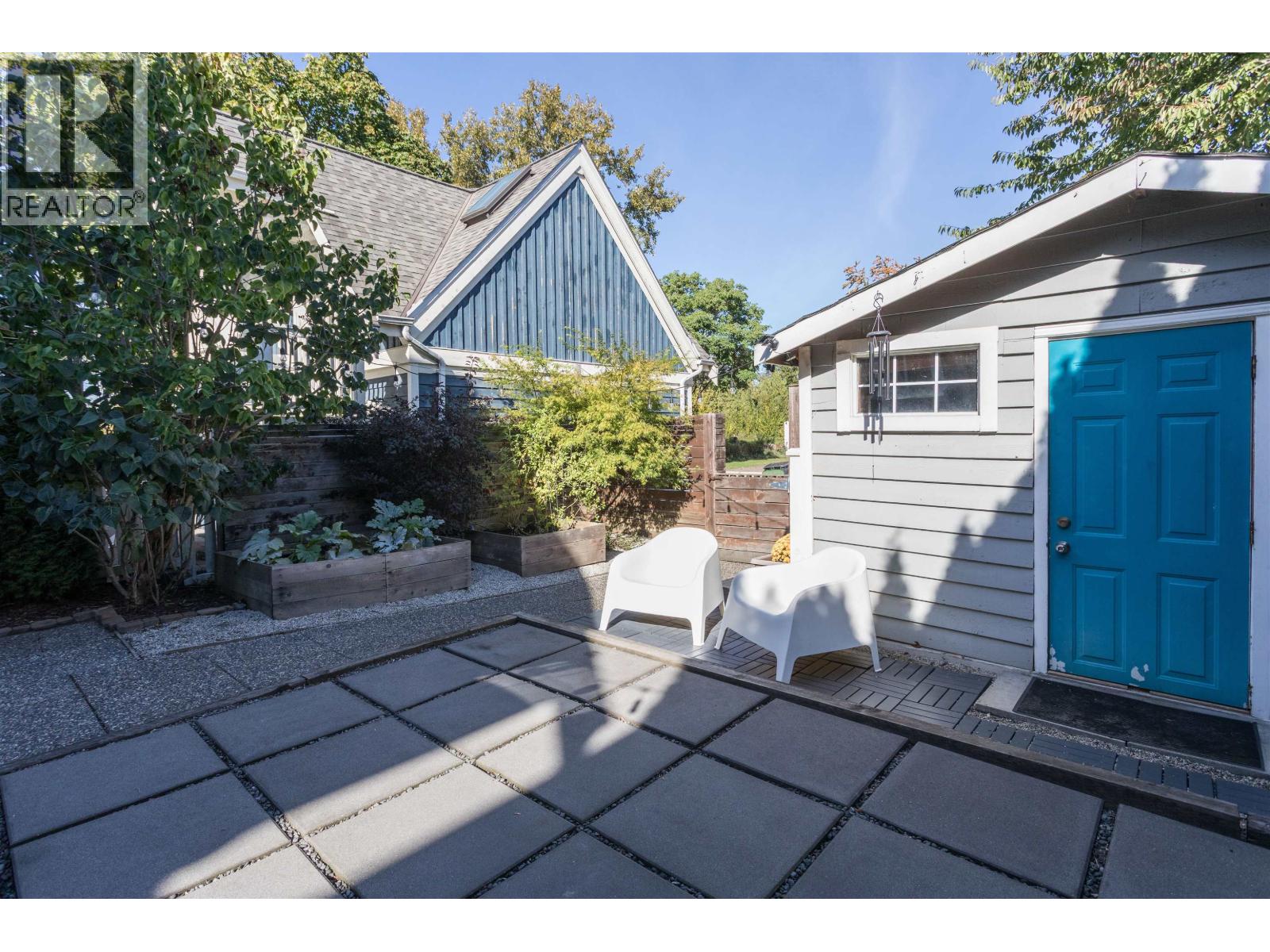 183 STAR CRESCENT, New Westminster